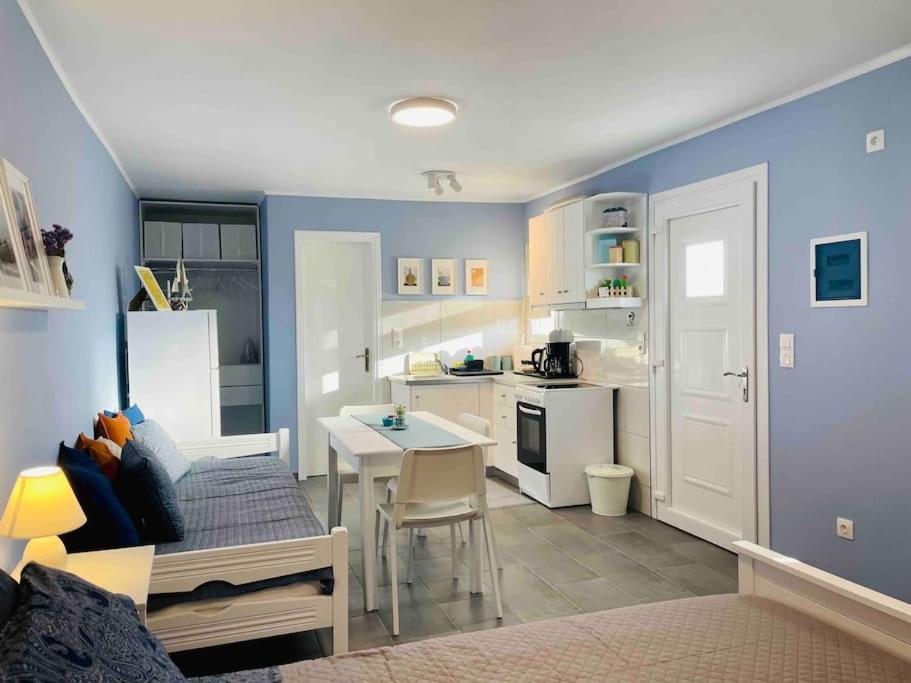 Cozy, Newly Renovated Apartment In Gavrio. Εξωτερικό φωτογραφία