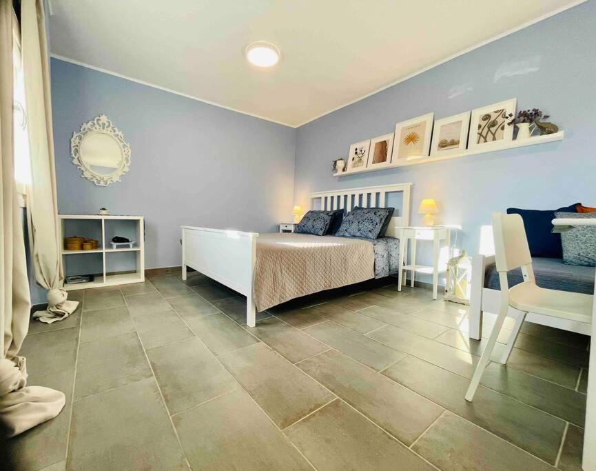 Cozy, Newly Renovated Apartment In Gavrio. Εξωτερικό φωτογραφία